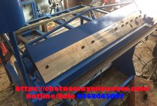 Máy bẻ tôn bằng khí nén