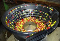 PHỄU RUNG CẤP PHÔI 