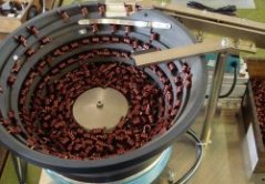 PHỄU RUNG CẤP PHÔI